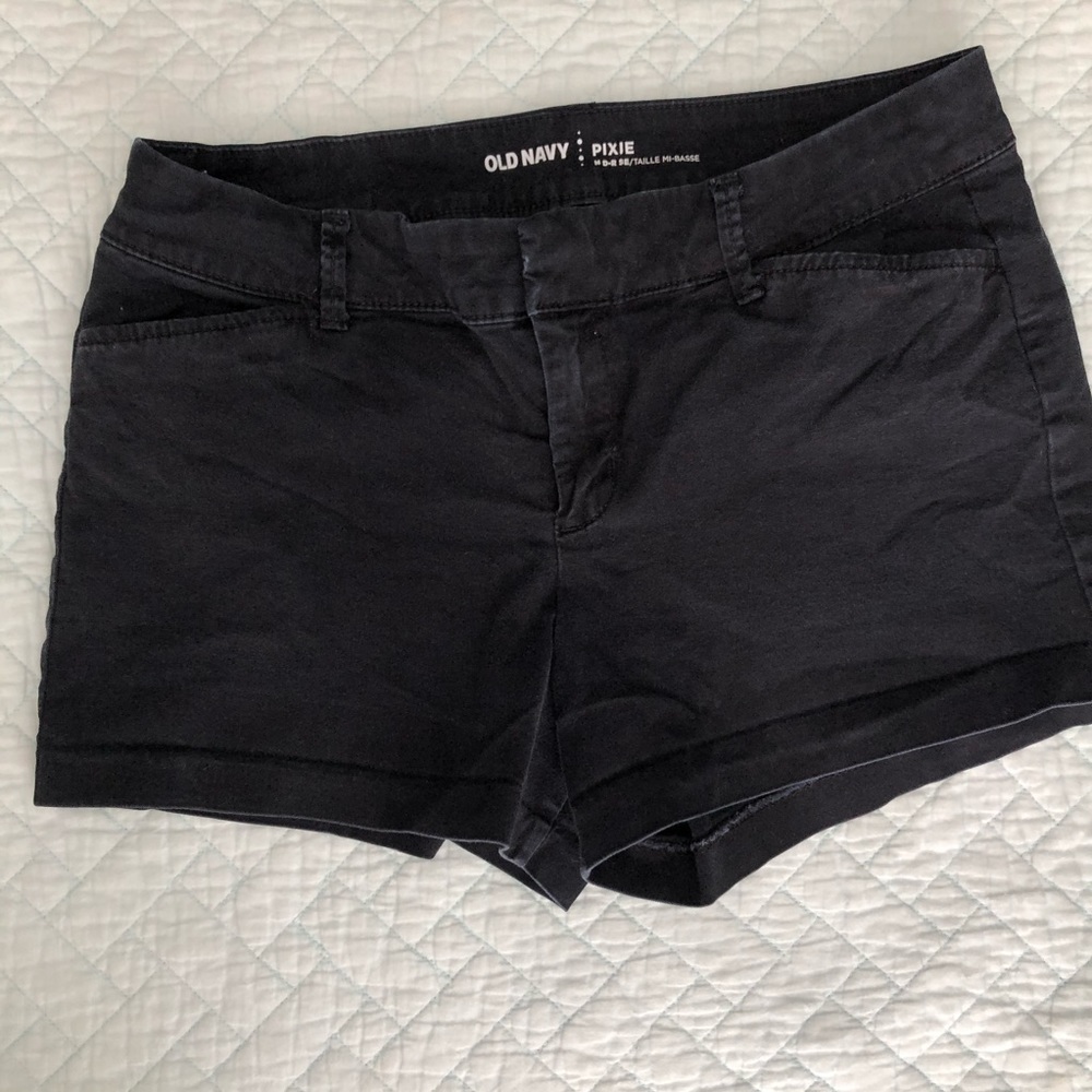 •Old Navy• Black Pixie Short